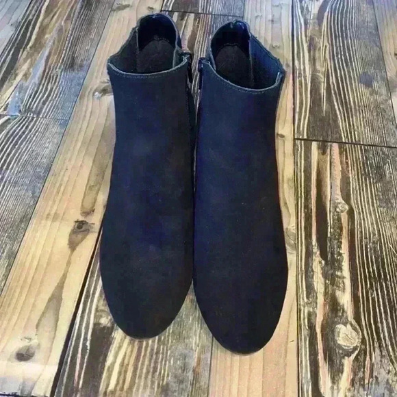 Black leather Crown Vintage Ryder booties size 8.5 - Picture 2 of 6